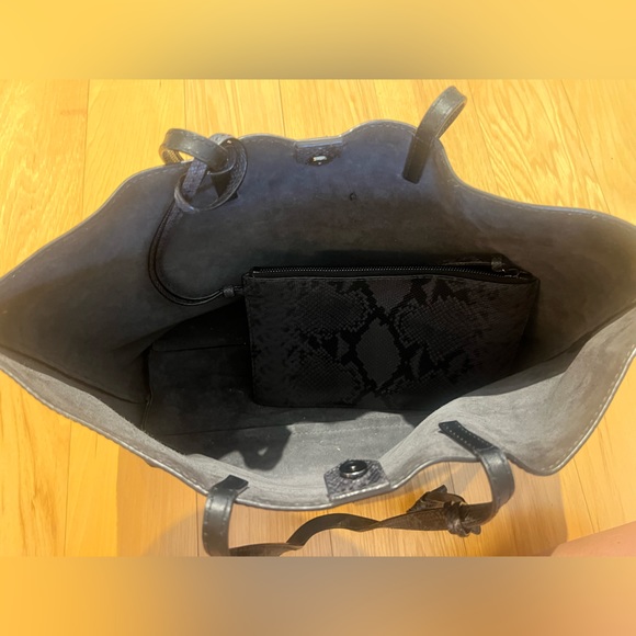 AUTHENTIC JIMMY CHOO NINE2FIVE TOTE - Picture 11 of 15